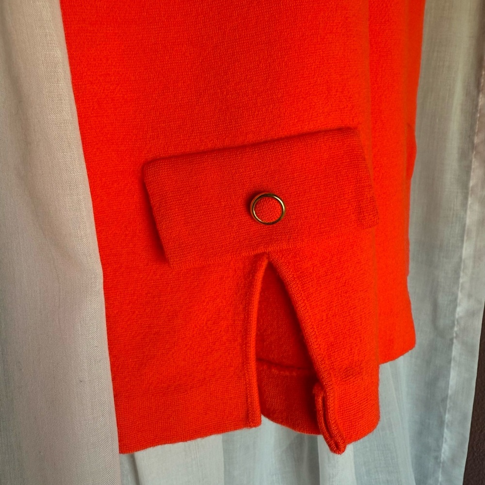 Vintage Red Short Sleeve Top with Green Trim - Picture 3 of 4